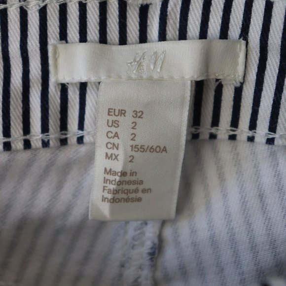 H&M navy blue (almost black) and white striped shorts - Picture 3 of 3
